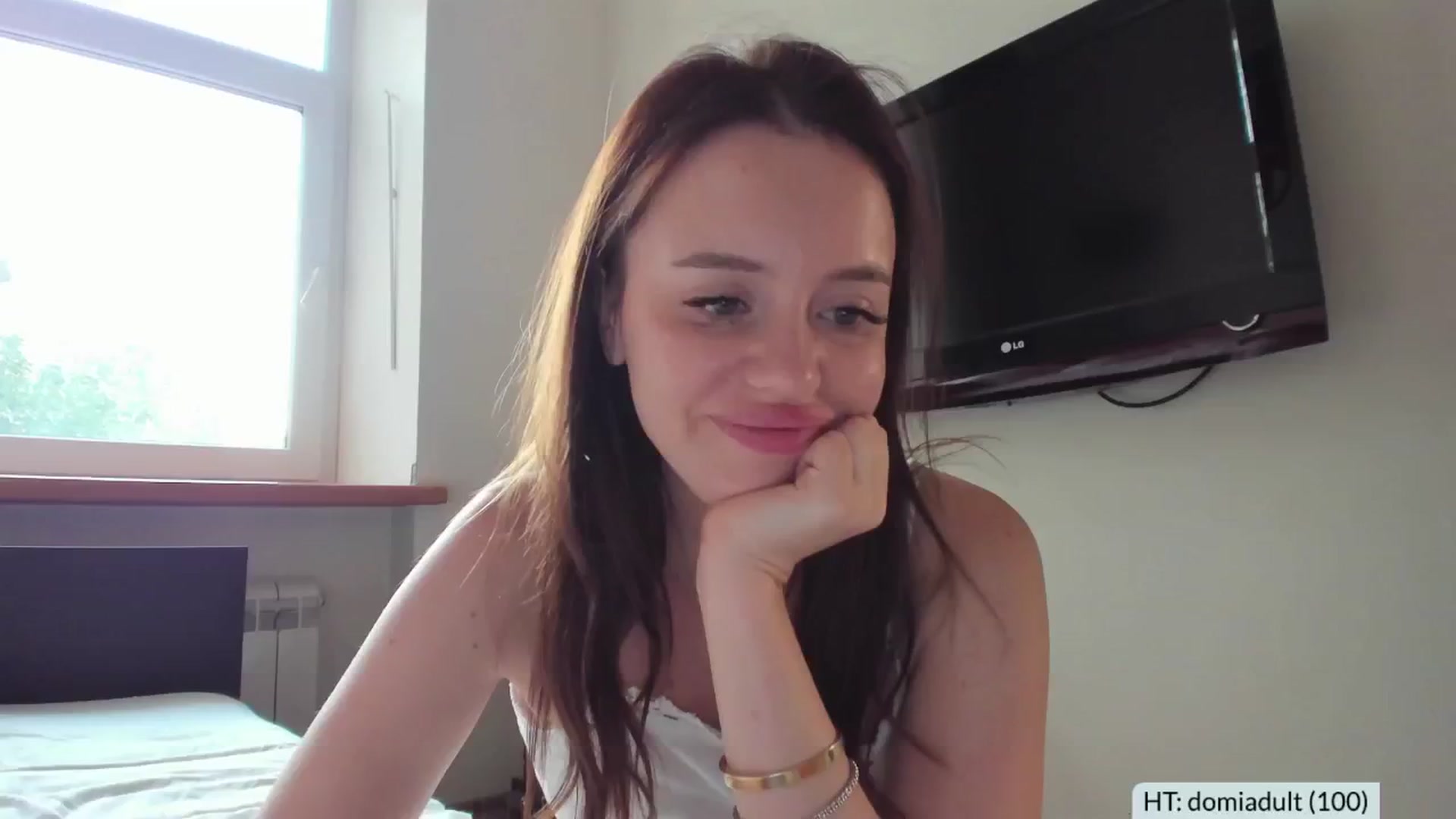 Gallery image thumbnail from Alena29's myfreecams stream on, 08/26/2024, 15:44 image 17 of 20