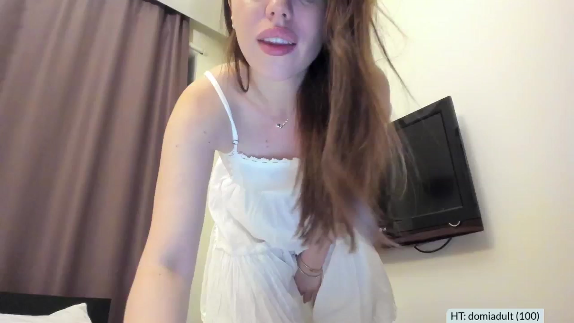 Gallery image thumbnail from Alena29's myfreecams stream on, 08/26/2024, 18:14 image 2 of 20