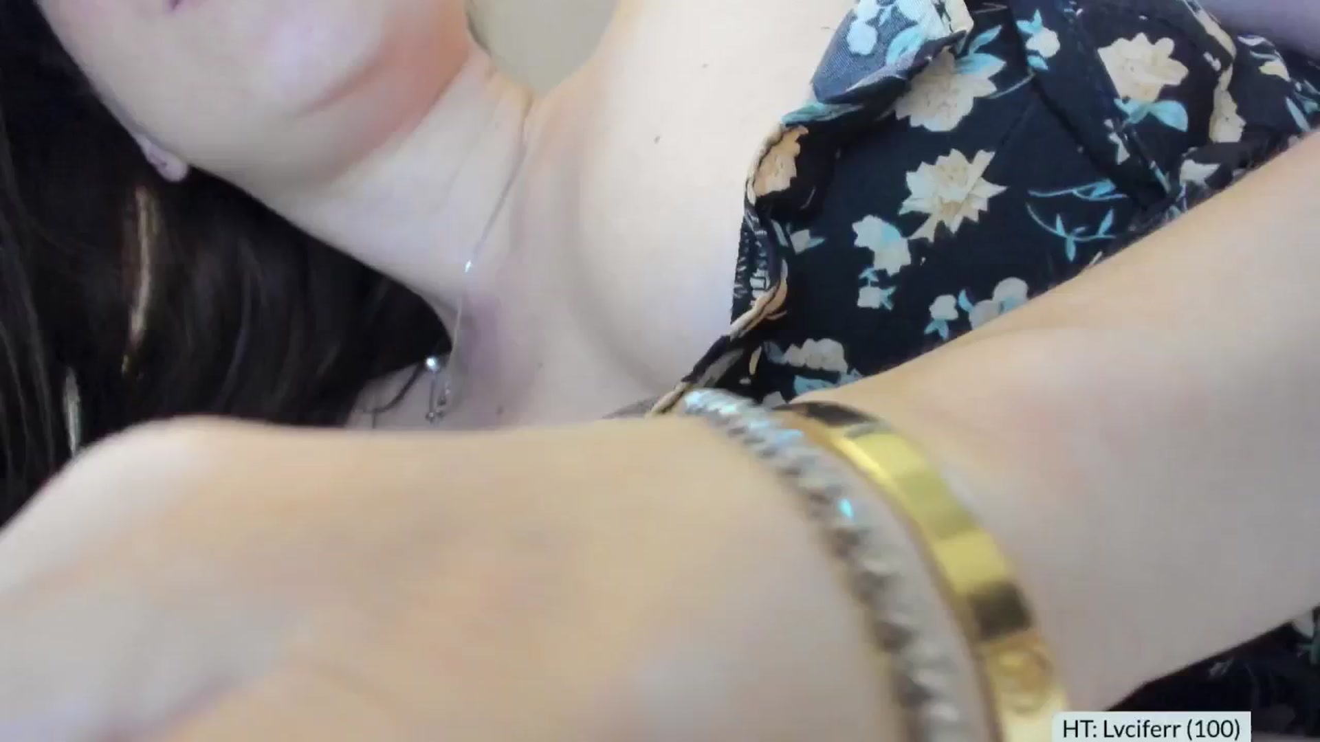 Gallery image thumbnail from Alena29's myfreecams stream on, 08/27/2024, 16:57 image 13 of 20