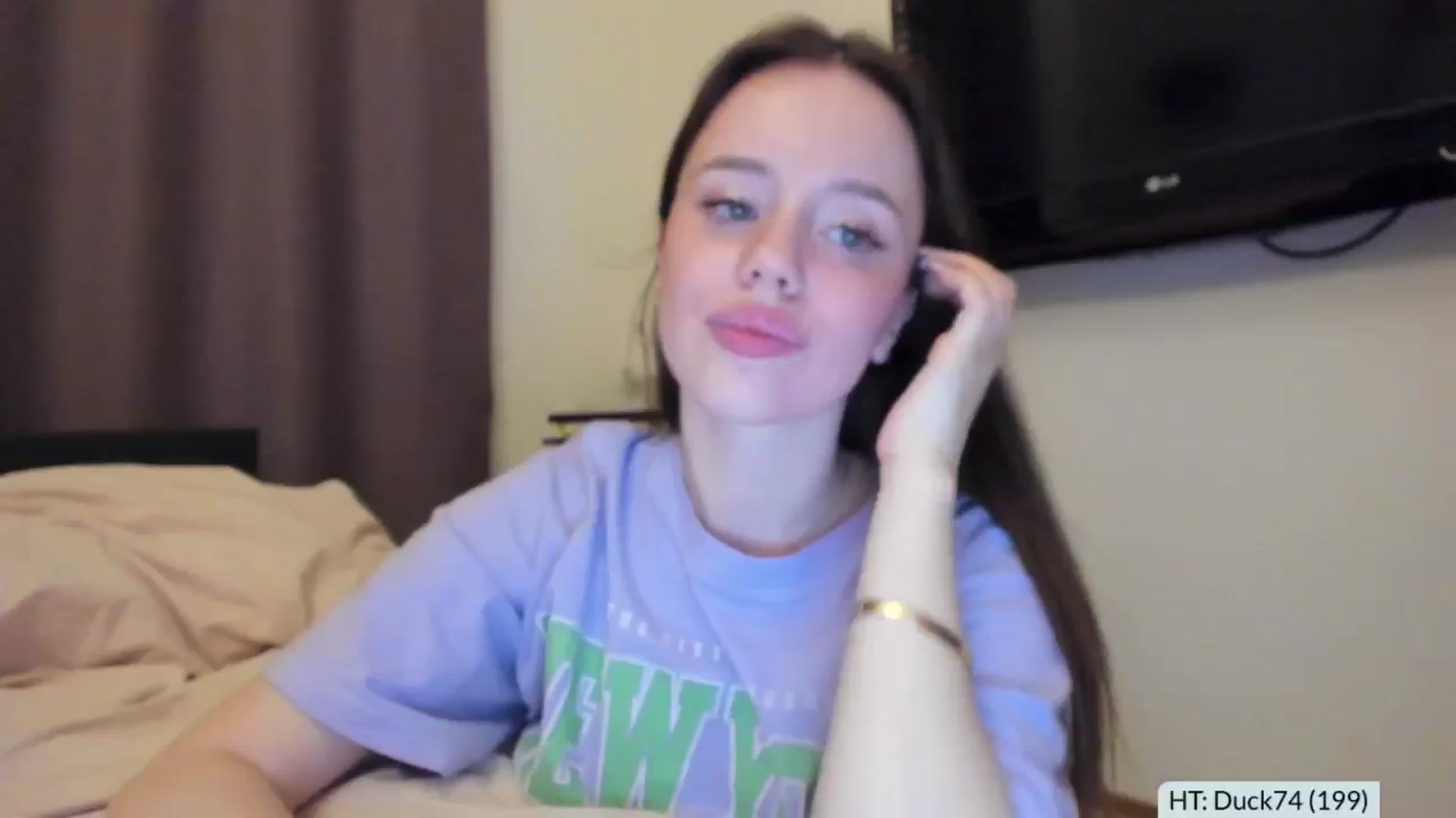Gallery image thumbnail from Alena29's myfreecams stream on, 09/02/2024, 17:41 image 15 of 20