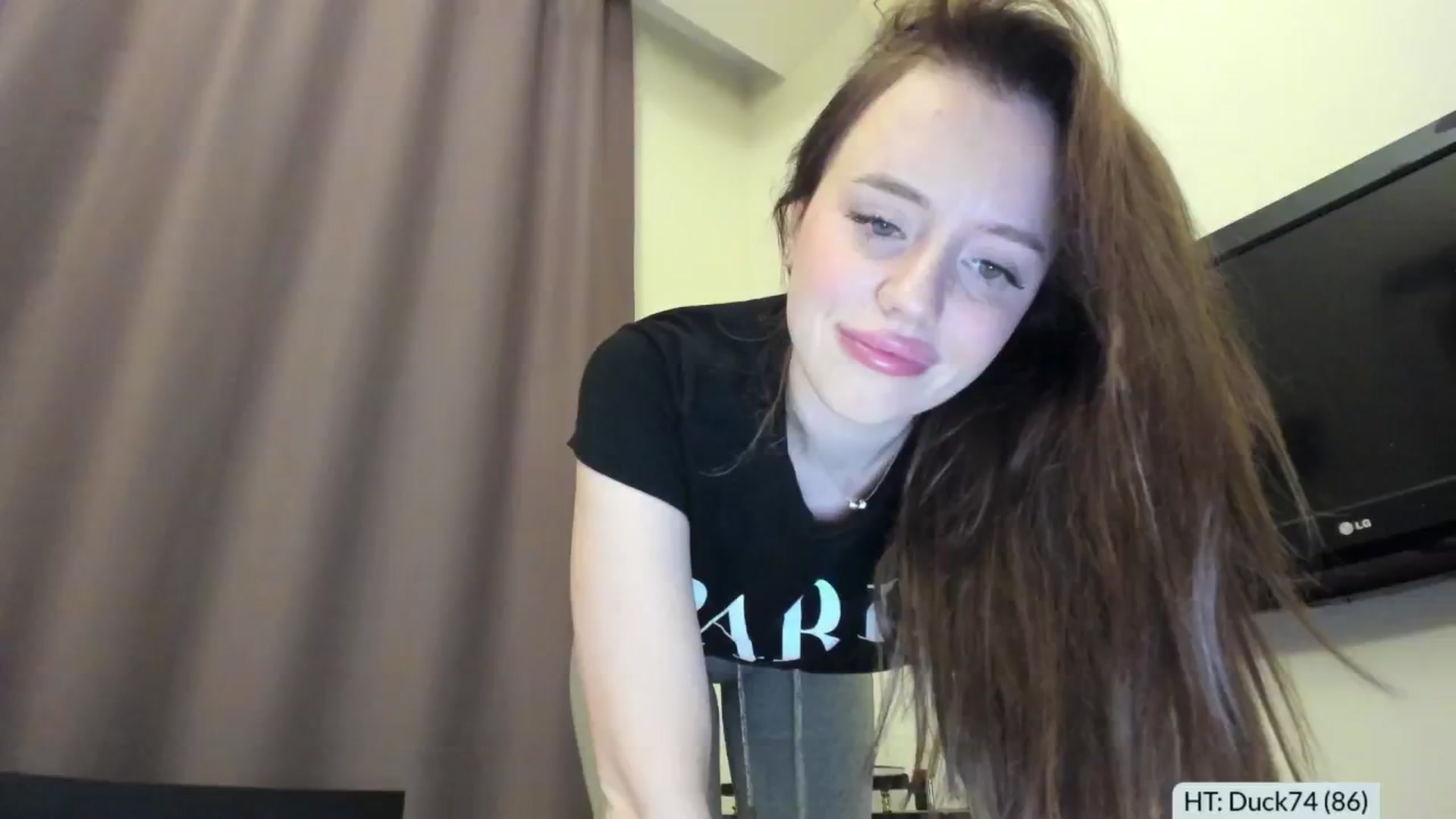 Gallery image thumbnail from Alena29's myfreecams stream on, 09/08/2024, 17:40 image 8 of 20