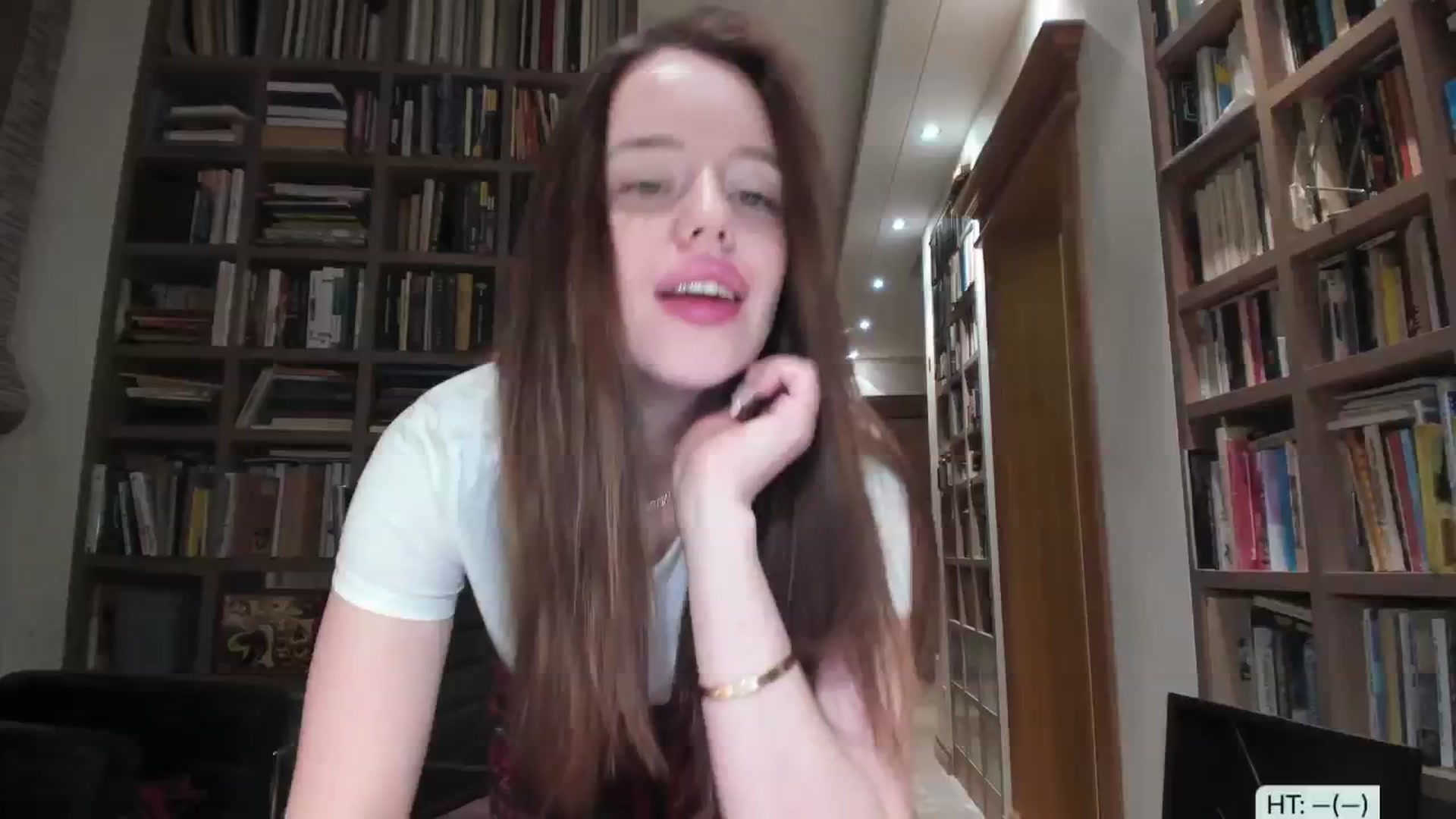 Gallery image thumbnail from Alena29's myfreecams stream on, 09/19/2024, 17:58 image 11 of 20