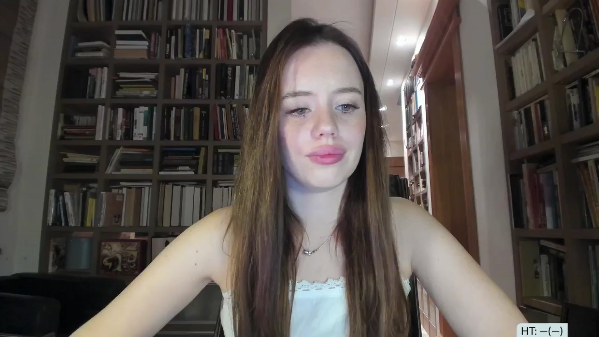 Gallery image thumbnail from Alena29's myfreecams stream on, 10/01/2024, 16:51 image 13 of 20