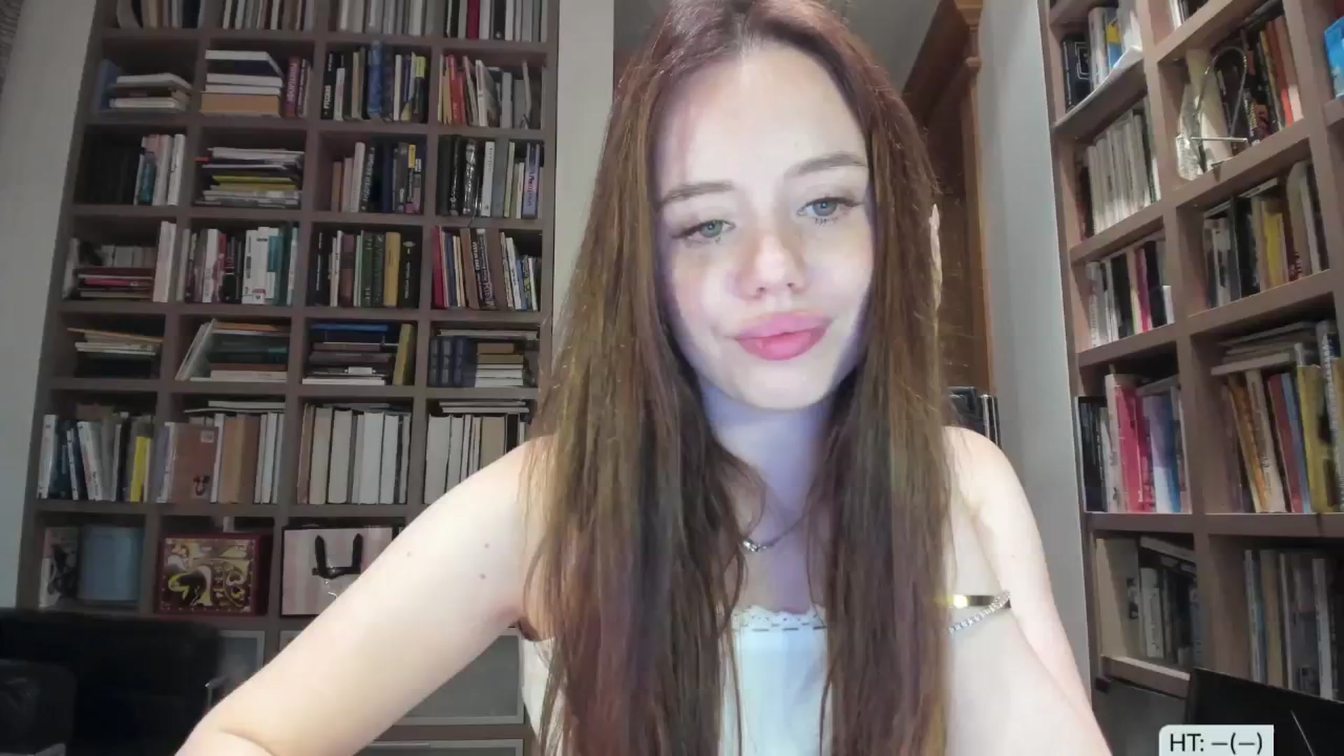 Gallery image thumbnail from Alena29's myfreecams stream on, 10/01/2024, 16:51 image 1 of 20