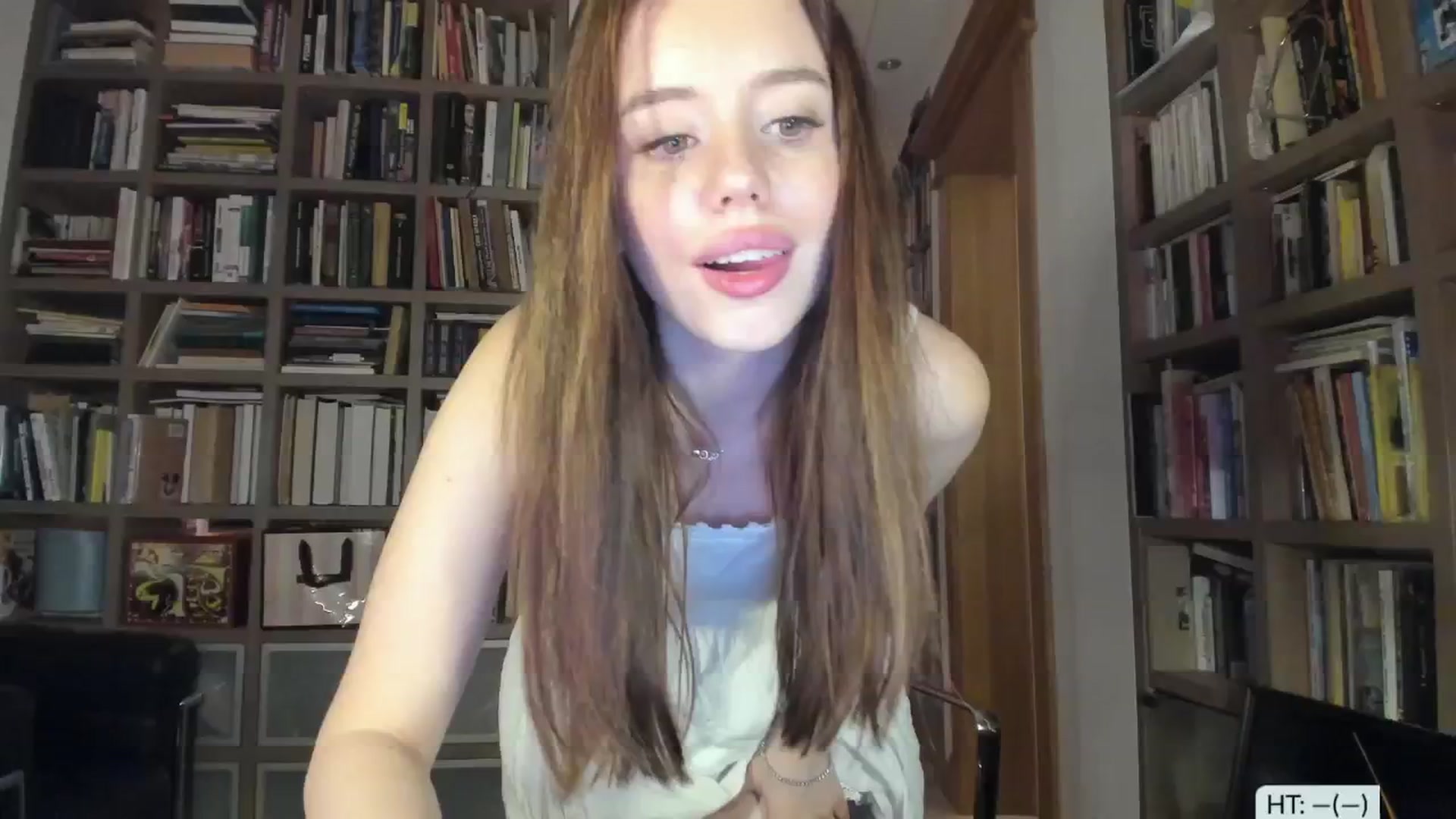 Gallery image thumbnail from Alena29's myfreecams stream on, 10/01/2024, 16:51 image 5 of 20