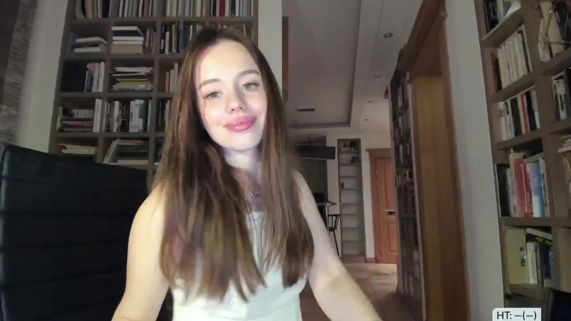 Gallery image thumbnail from Alena29's myfreecams stream on, 10/01/2024, 16:51 image 10 of 20