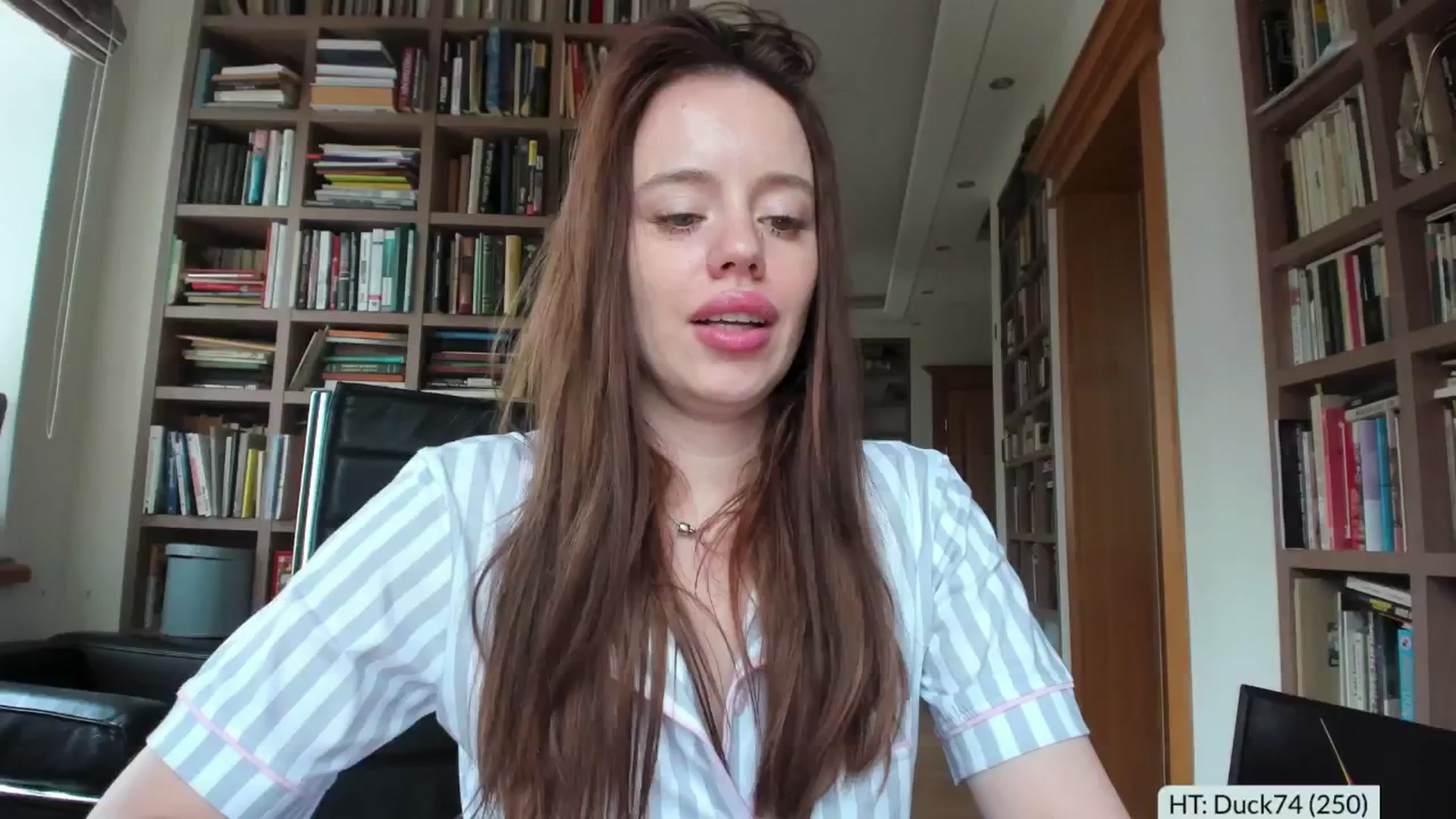 Gallery image thumbnail from Alena29's myfreecams stream on, 10/11/2024, 10:35 image 11 of 20
