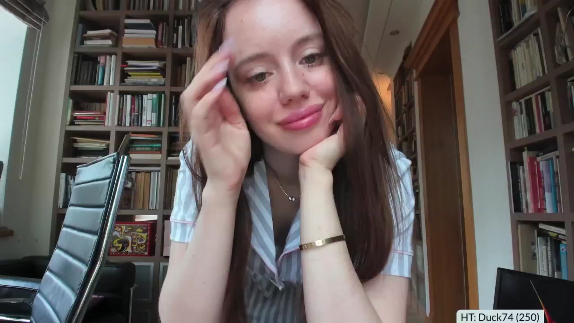 Gallery image thumbnail from Alena29's myfreecams stream on, 10/11/2024, 10:35 image 1 of 20