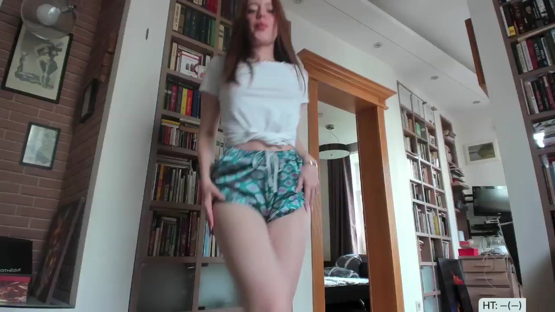 Gallery image thumbnail from Alena29's myfreecams stream on, 10/18/2024, 10:54 image 1 of 20