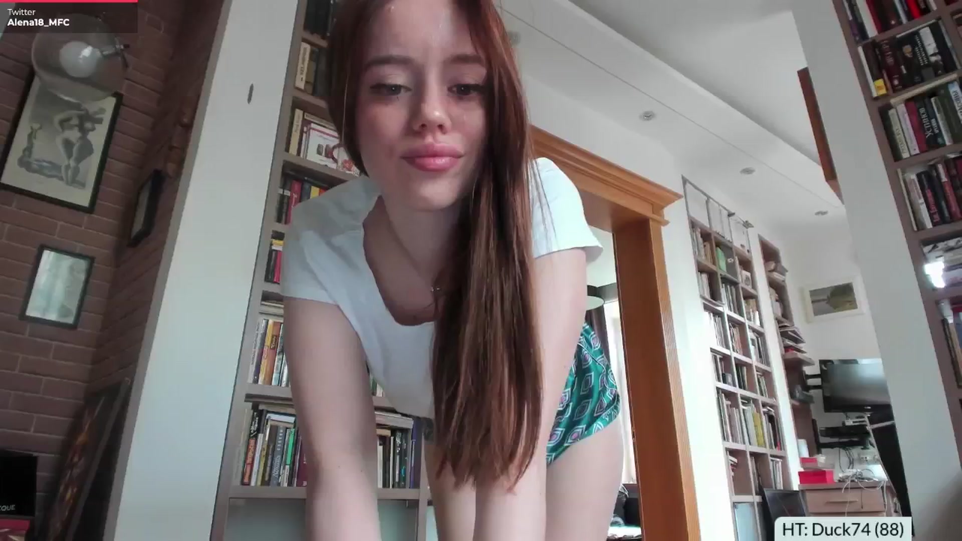 Gallery image thumbnail from Alena29's myfreecams stream on, 10/18/2024, 10:54 image 20 of 20