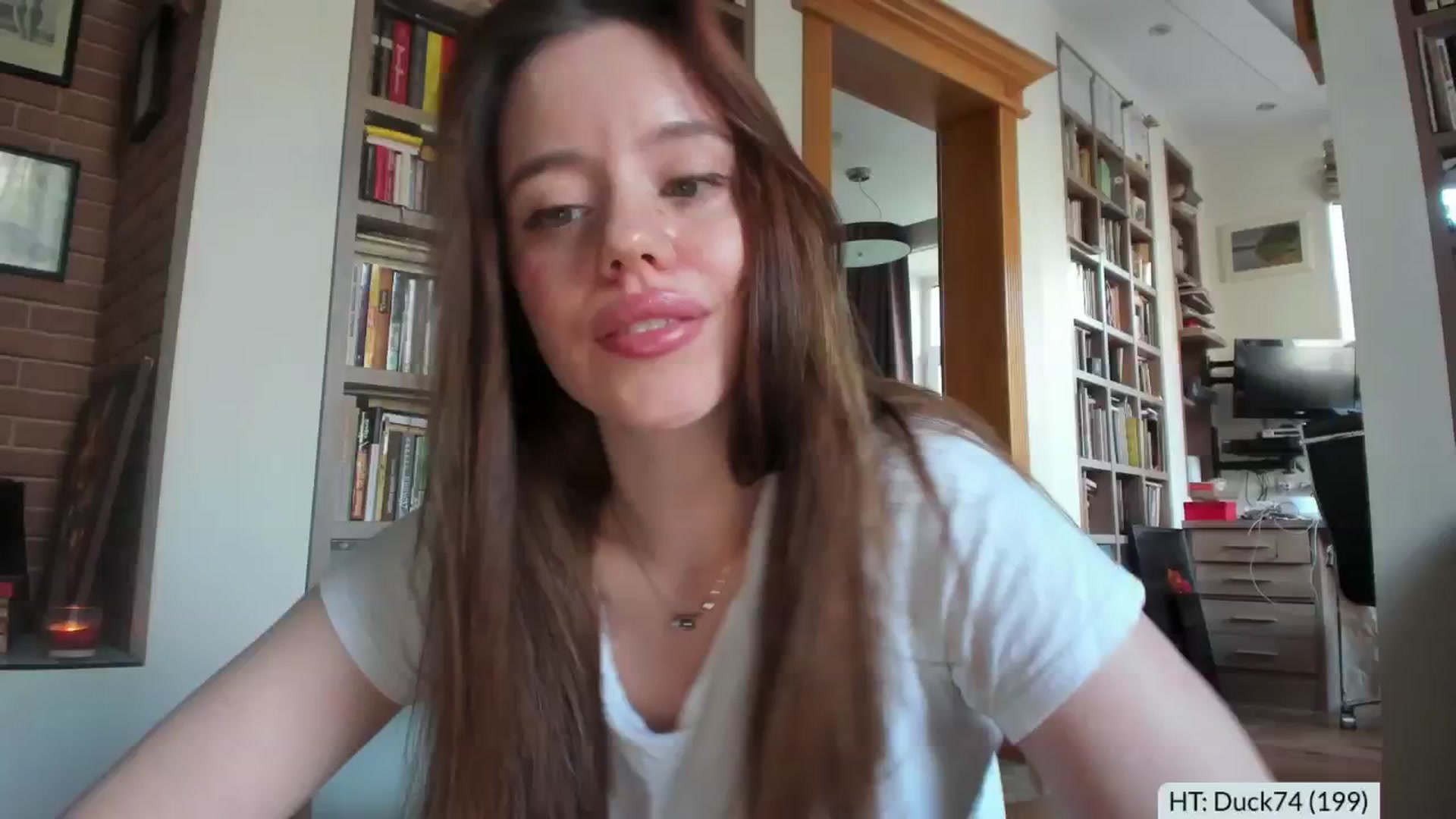 Gallery image thumbnail from Alena29's myfreecams stream on, 10/18/2024, 12:18 image 18 of 20