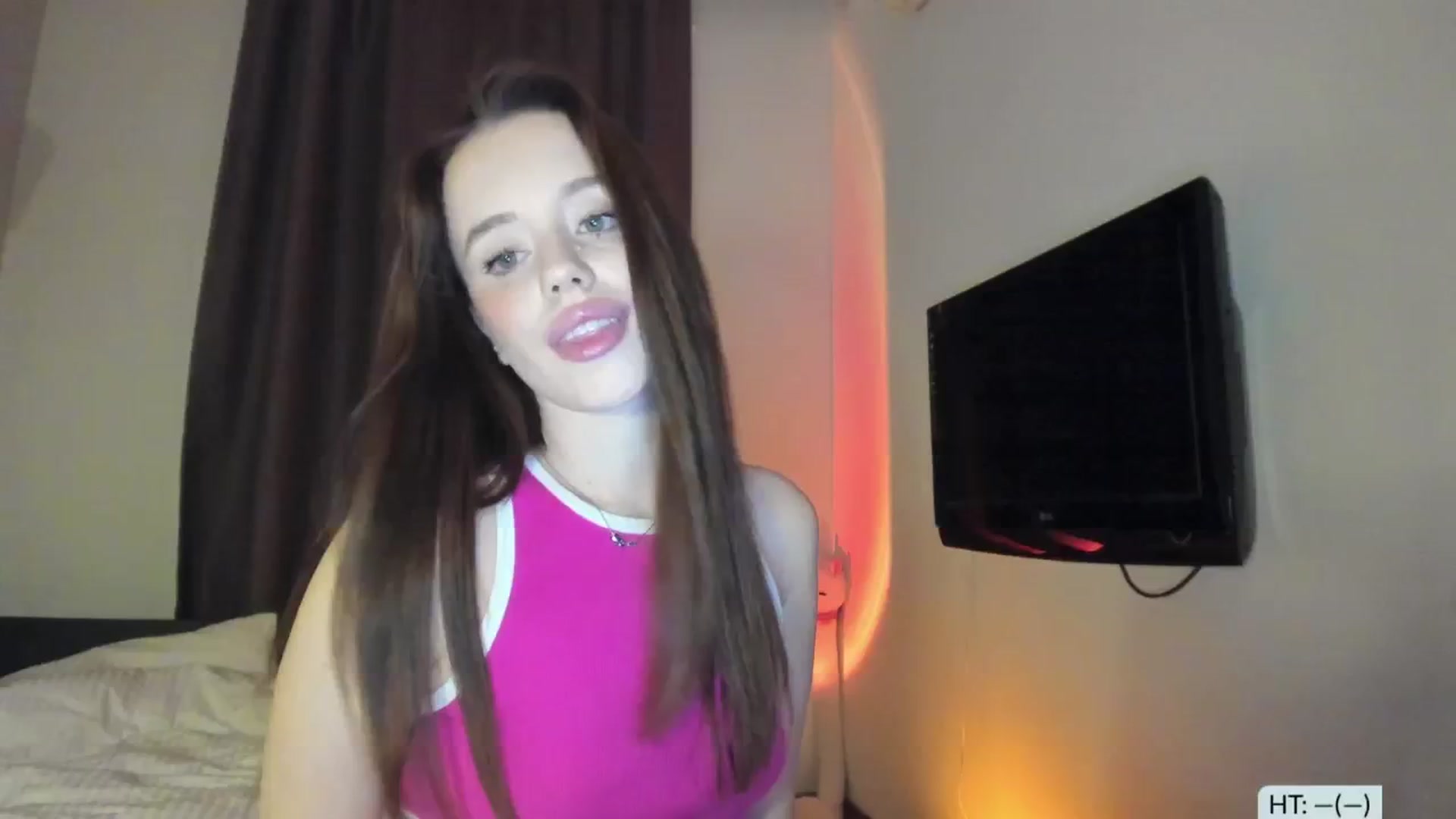 Gallery image thumbnail from Alena29's myfreecams stream on, 11/01/2024, 15:20 image 12 of 20