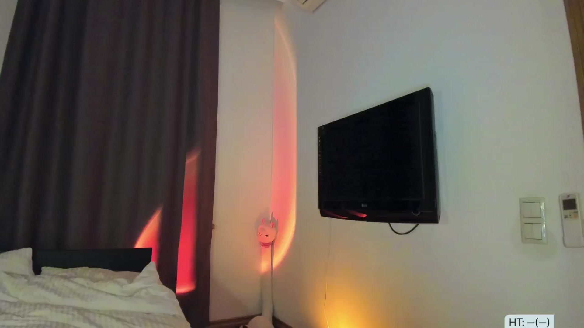 Gallery image thumbnail from Alena29's myfreecams stream on, 11/01/2024, 15:20 image 13 of 20