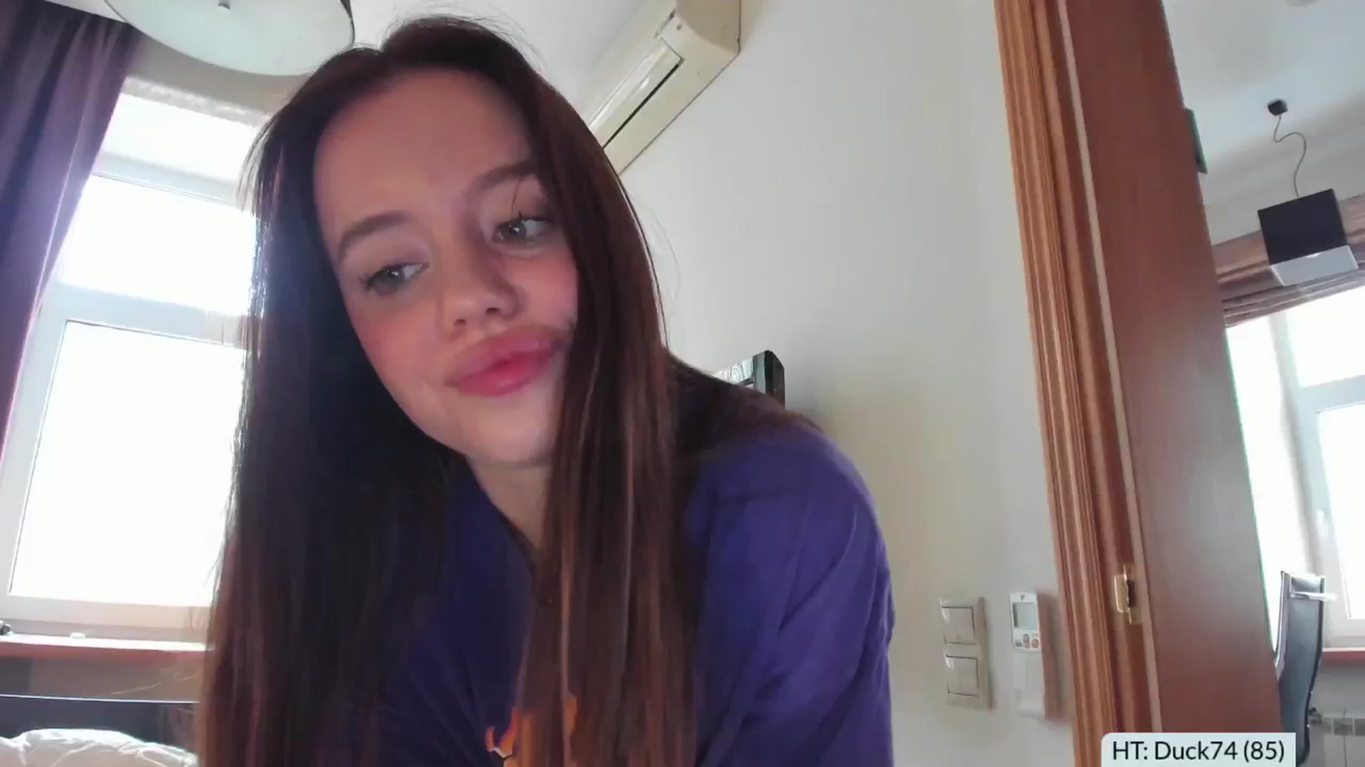 Gallery image thumbnail from Alena29's myfreecams stream on, 11/05/2024, 14:27 image 5 of 20