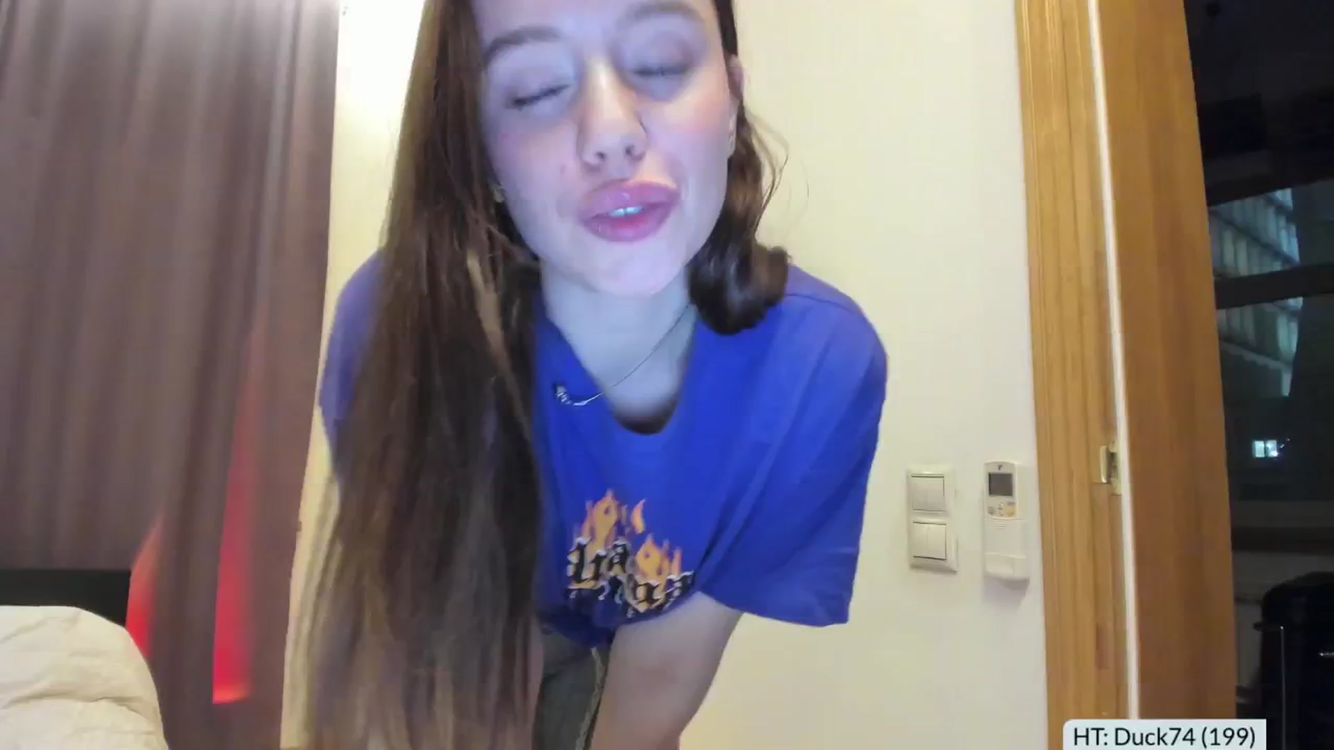 Gallery image thumbnail from Alena29's myfreecams stream on, 11/05/2024, 17:23 image 5 of 20