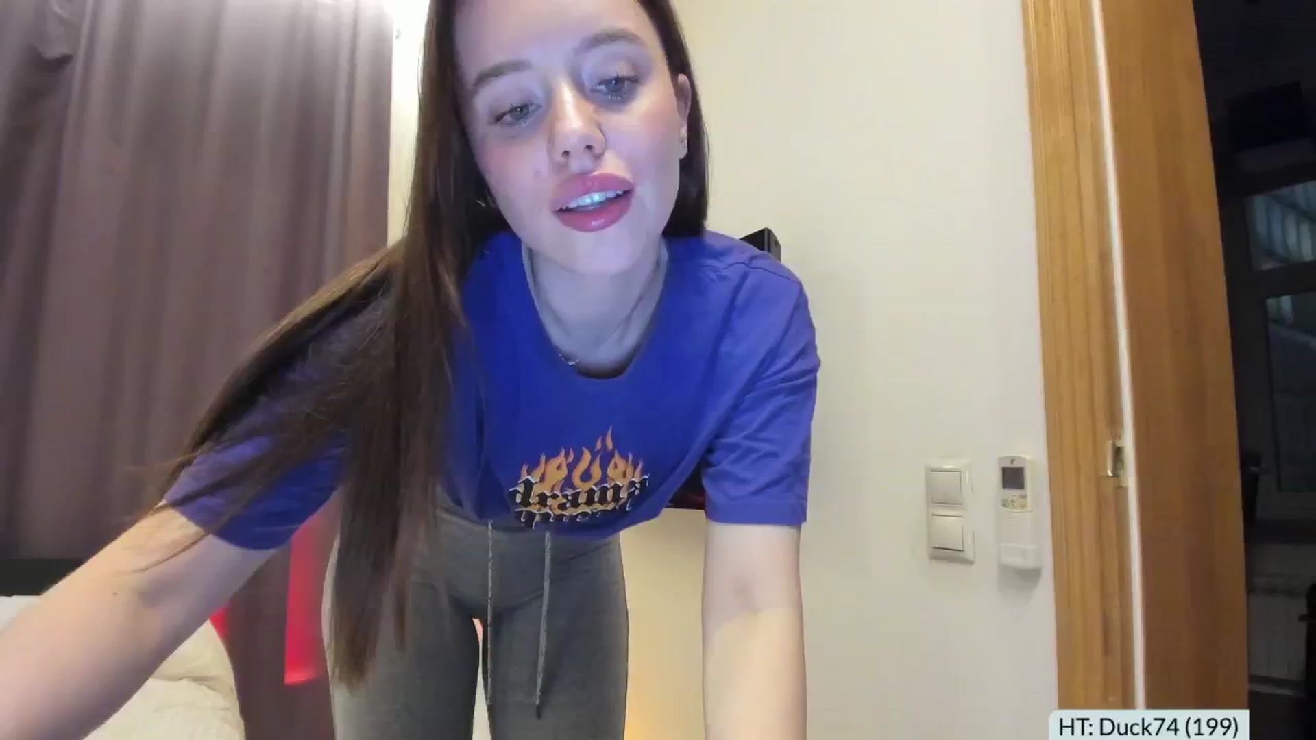 Gallery image thumbnail from Alena29's myfreecams stream on, 11/05/2024, 17:23 image 6 of 20