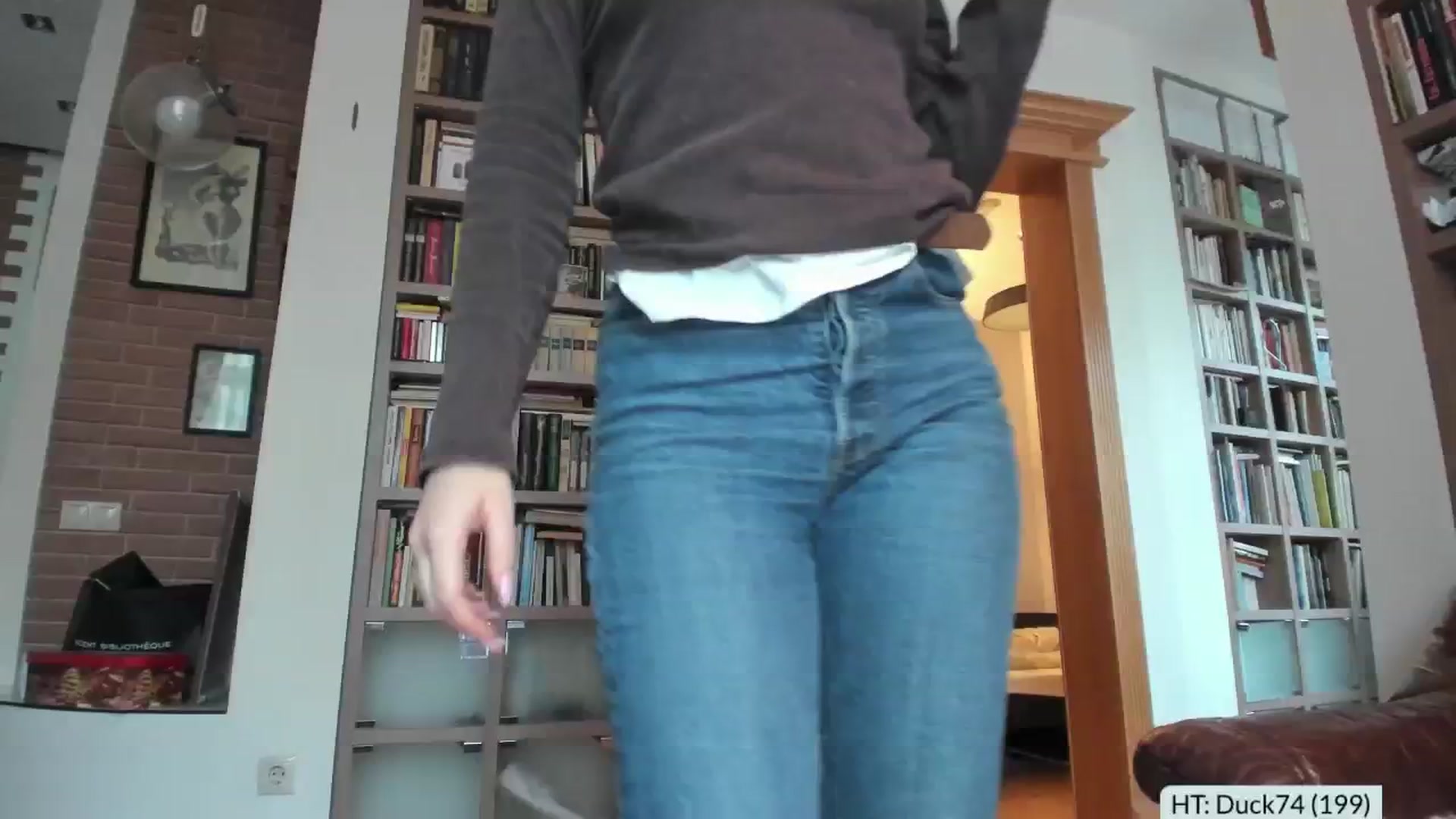 Gallery image thumbnail from Alena29's myfreecams stream on, 11/08/2024, 12:29 image 6 of 20