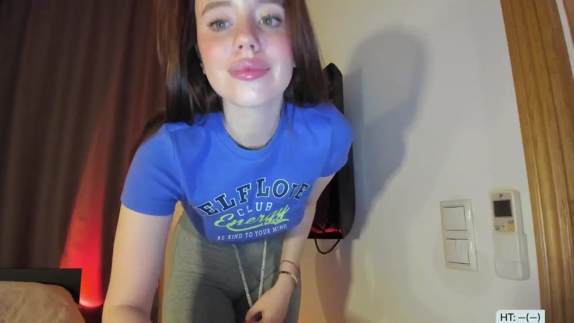 Gallery image thumbnail from Alena29's myfreecams stream on, 11/21/2024, 17:14 image 4 of 20