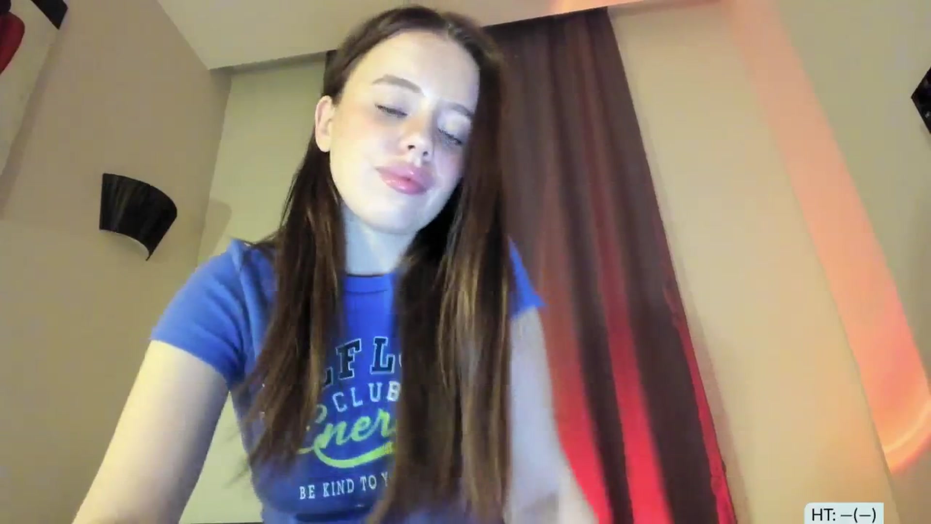 Gallery image thumbnail from Alena29's myfreecams stream on, 11/21/2024, 17:14 image 19 of 20