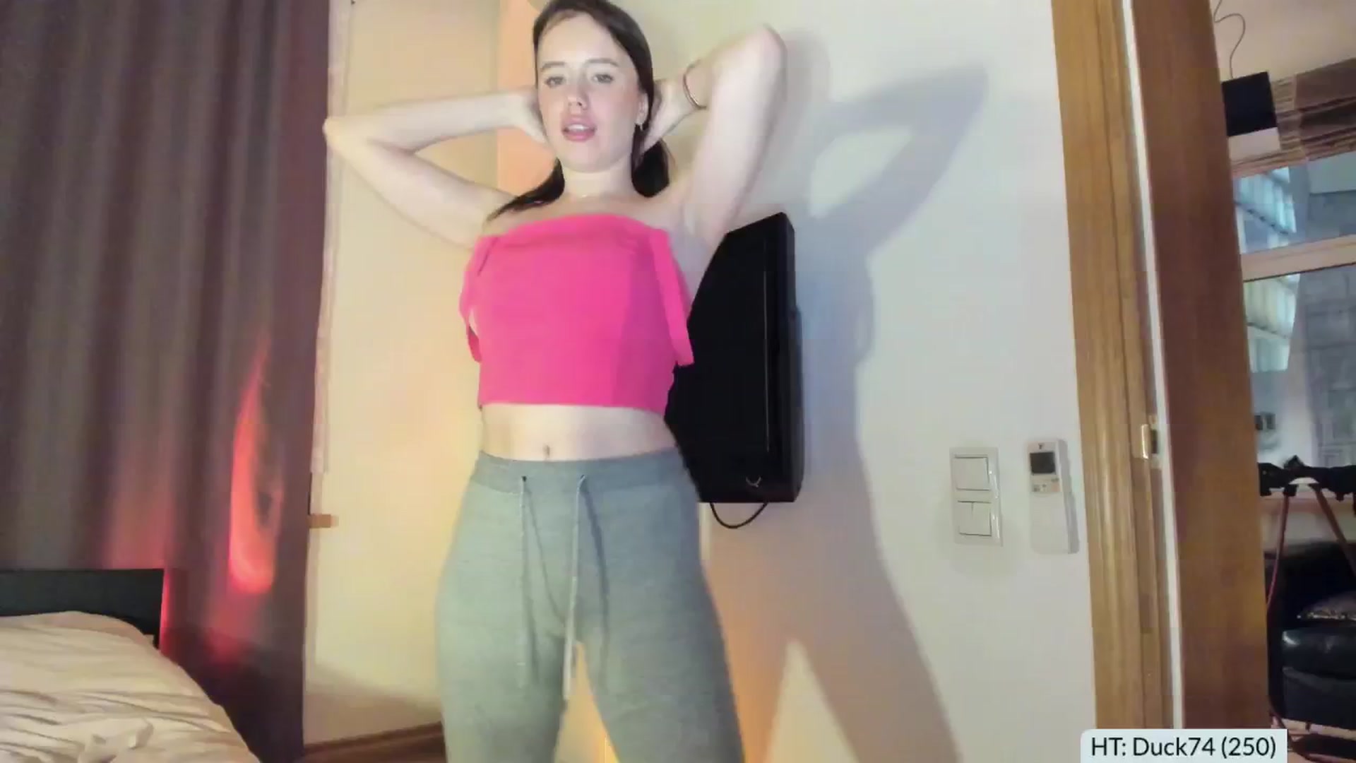 Gallery image thumbnail from Alena29's myfreecams stream on, 12/03/2024, 16:30 image 5 of 20