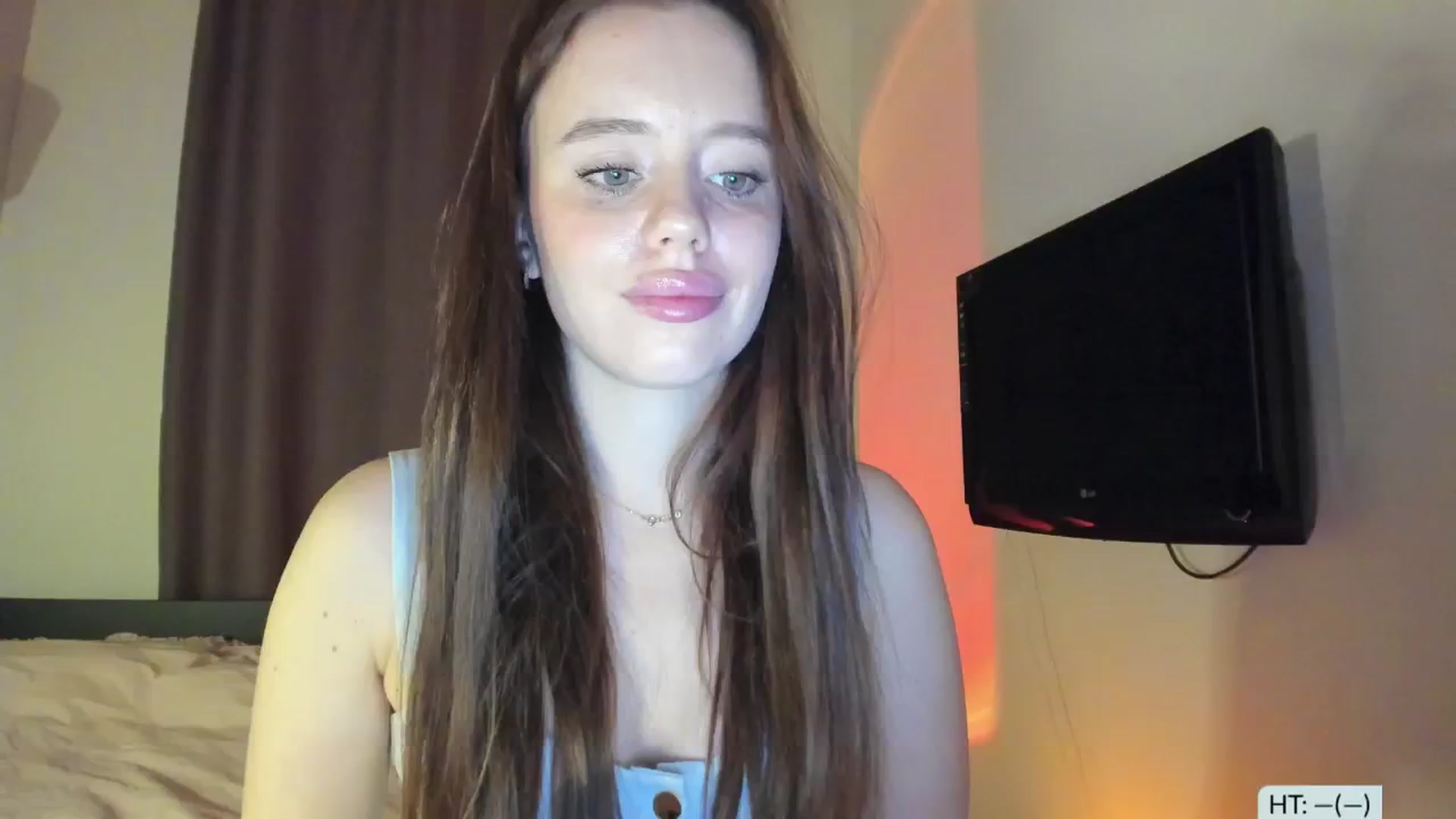 Gallery image thumbnail from Alena29's myfreecams stream on, 12/04/2024, 14:28 image 17 of 20