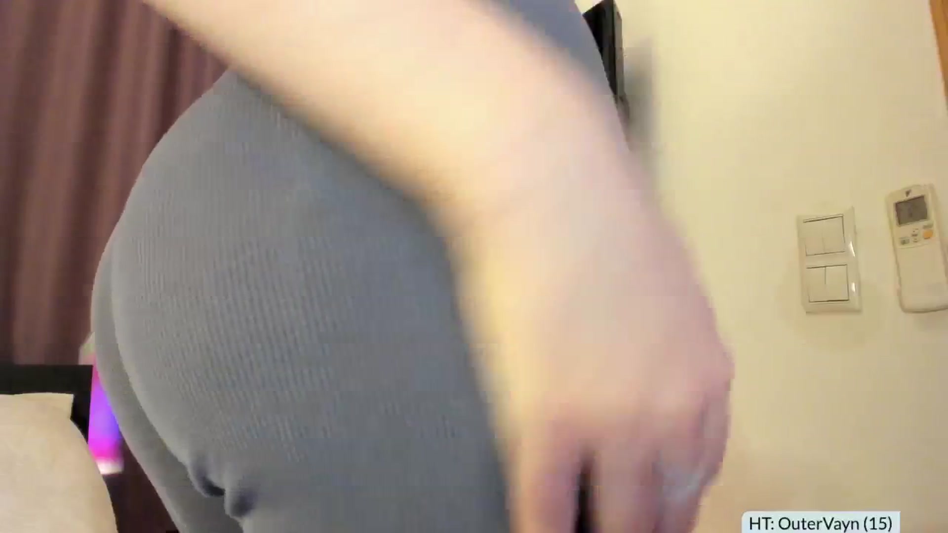 Gallery image thumbnail from Alena29's myfreecams stream on, 12/10/2024, 17:45 image 9 of 20