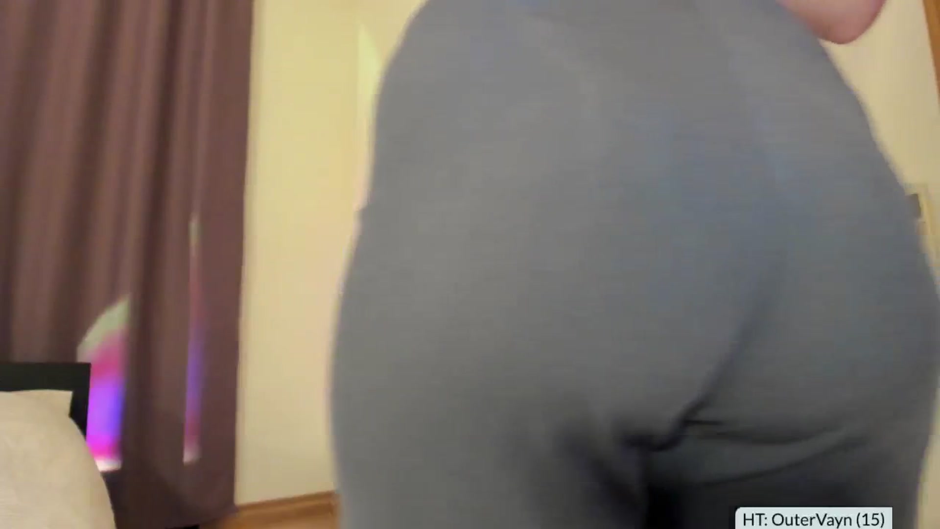 Gallery image thumbnail from Alena29's myfreecams stream on, 12/10/2024, 17:45 image 10 of 20