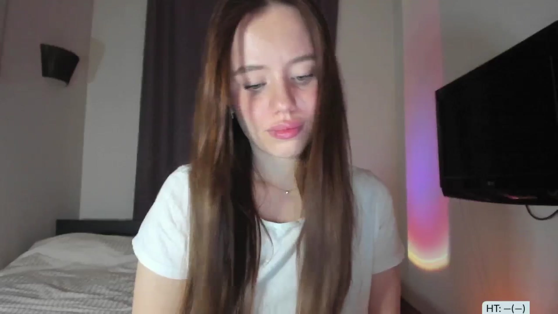 Gallery image thumbnail from Alena29's myfreecams stream on, 12/11/2024, 17:32 image 19 of 20