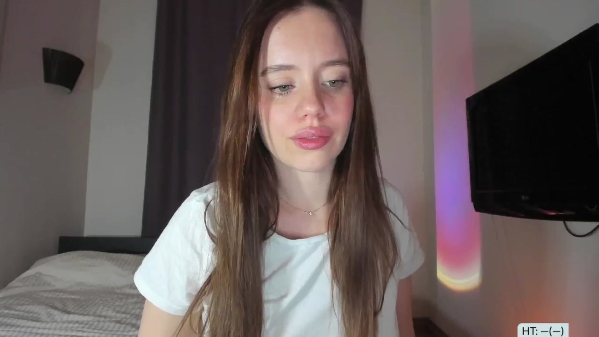Gallery image thumbnail from Alena29's myfreecams stream on, 12/11/2024, 17:32 image 12 of 20