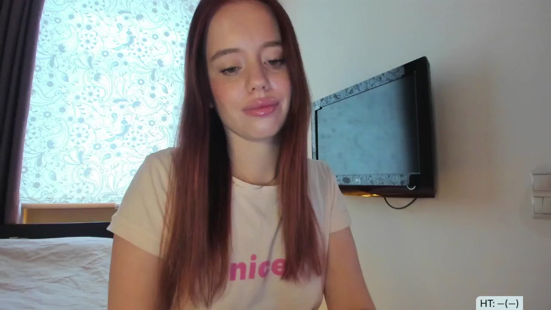 Gallery image thumbnail from Alena29's myfreecams stream on, 03/04/2025, 13:37 image 1 of 20