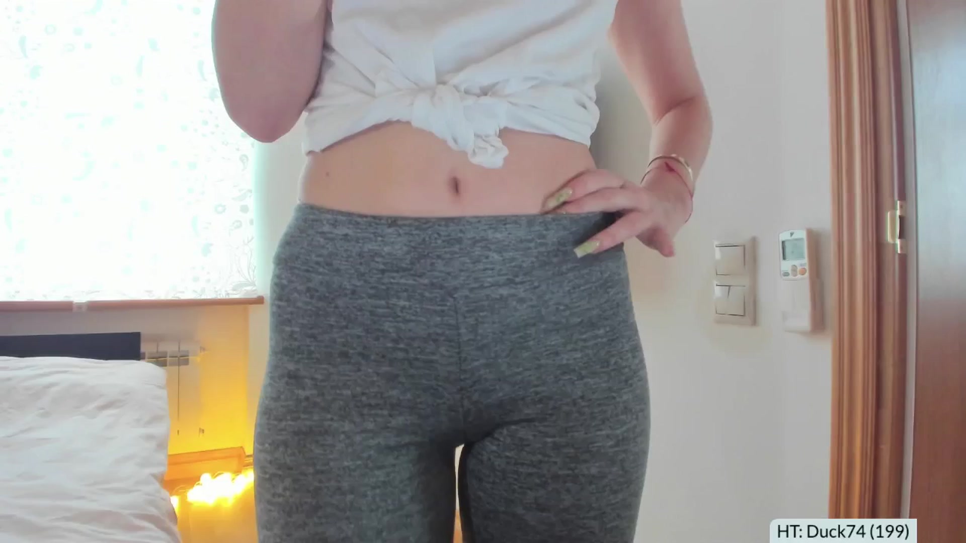 Gallery image thumbnail from Alena29's myfreecams stream on, 03/19/2025, 13:17 image 16 of 20