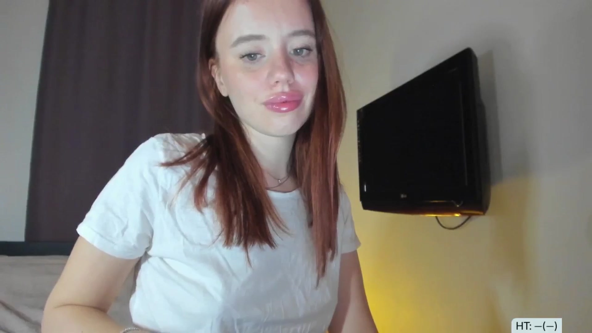 Gallery image thumbnail from Alena29's myfreecams stream on, 03/19/2025, 16:46 image 3 of 20
