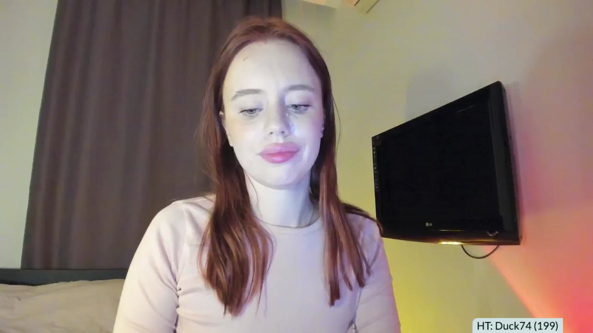 Gallery image thumbnail from Alena29's myfreecams stream on, 03/22/2025, 22:40 image 11 of 20