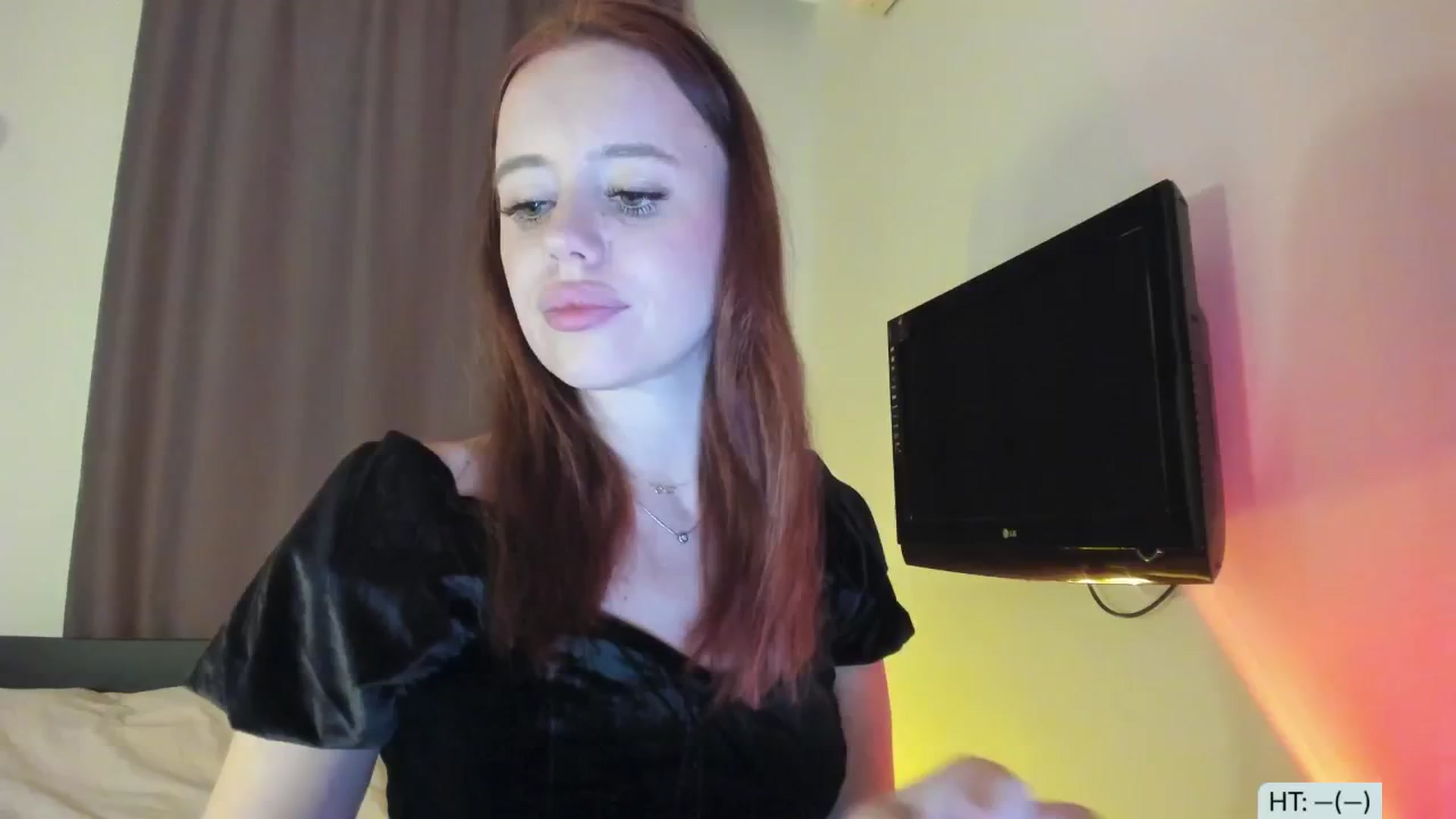 Gallery image thumbnail from Alena29's myfreecams stream on, 03/23/2025, 17:54 image 1 of 20