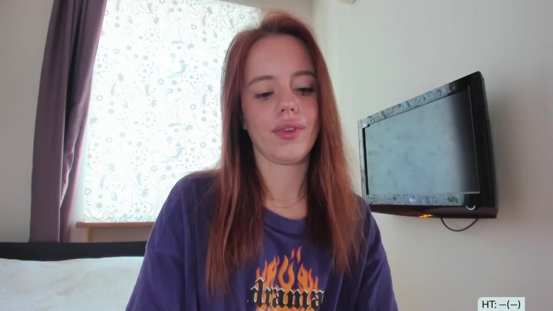 Gallery image thumbnail from Alena29's myfreecams stream on, 04/16/2025, 11:01 image 2 of 20