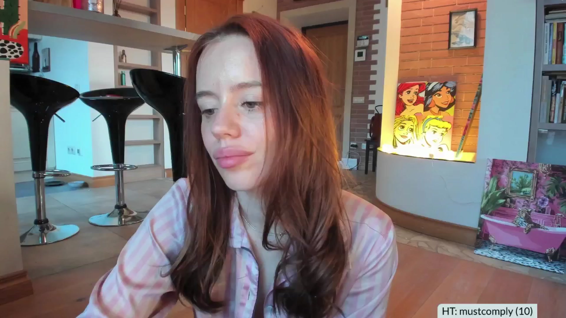 Gallery image thumbnail from Alena29's myfreecams stream on, 05/03/2025, 15:59 image 7 of 20