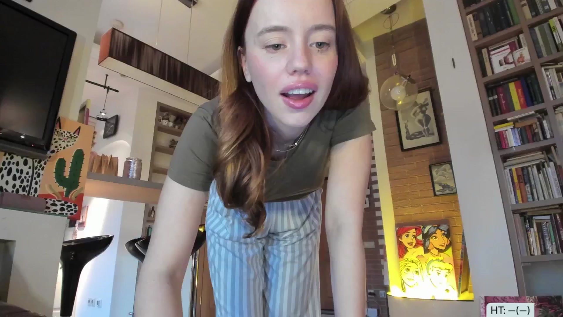 Gallery image thumbnail from Alena29's myfreecams stream on, 05/14/2025, 17:28 image 4 of 20