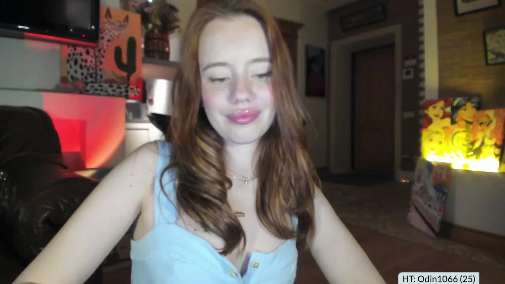 Gallery image thumbnail from Alena29's myfreecams stream on, 06/16/2025, 22:02 image 1 of 20