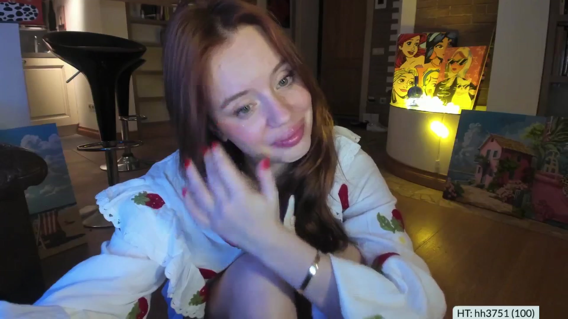 Gallery image thumbnail from Alena29's myfreecams stream on, 06/29/2025, 20:33 image 17 of 20