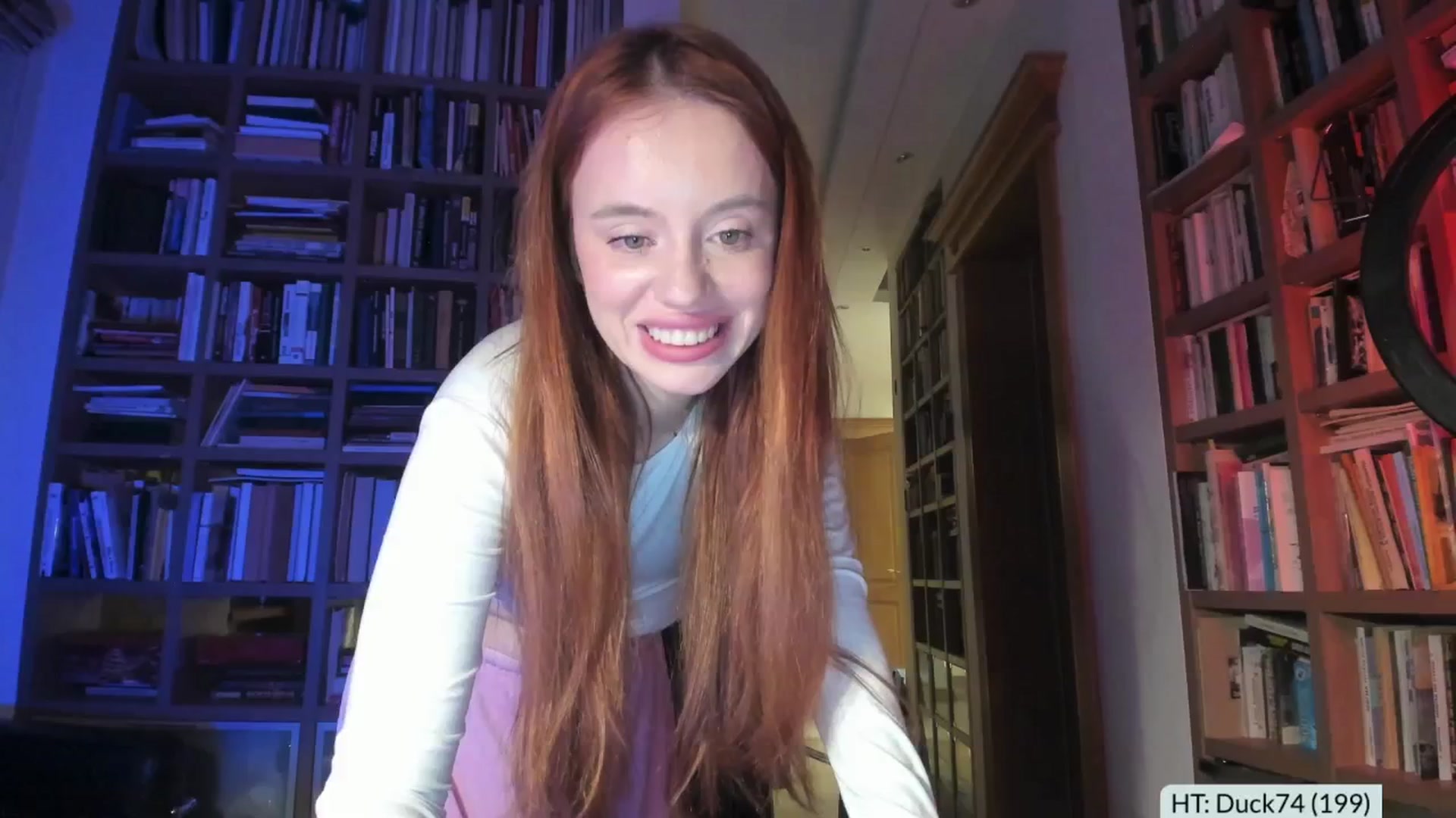 Gallery image thumbnail from Alena29's myfreecams stream on, 11/11/2025, 16:36 image 8 of 20
