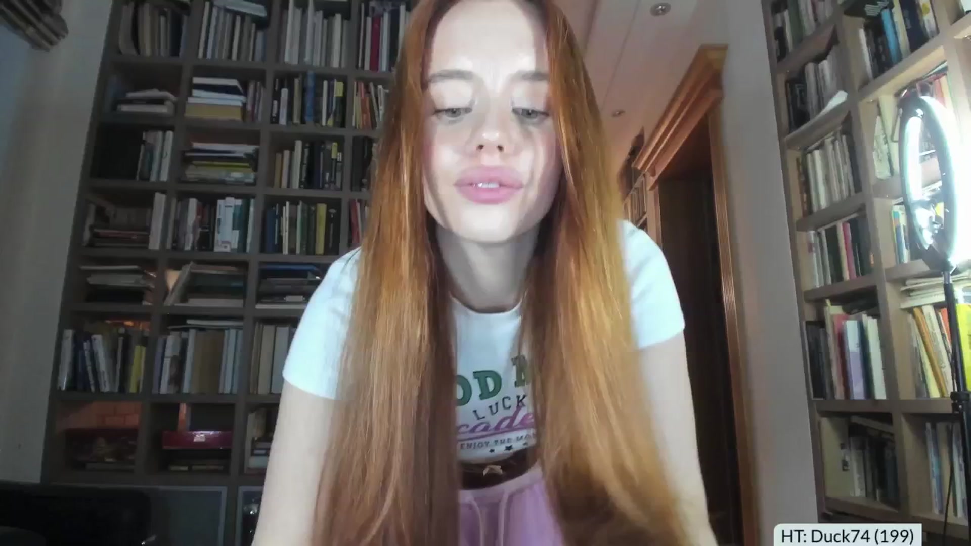 Gallery image thumbnail from Alena29's myfreecams stream on, 12/03/2025, 13:31 image 15 of 20