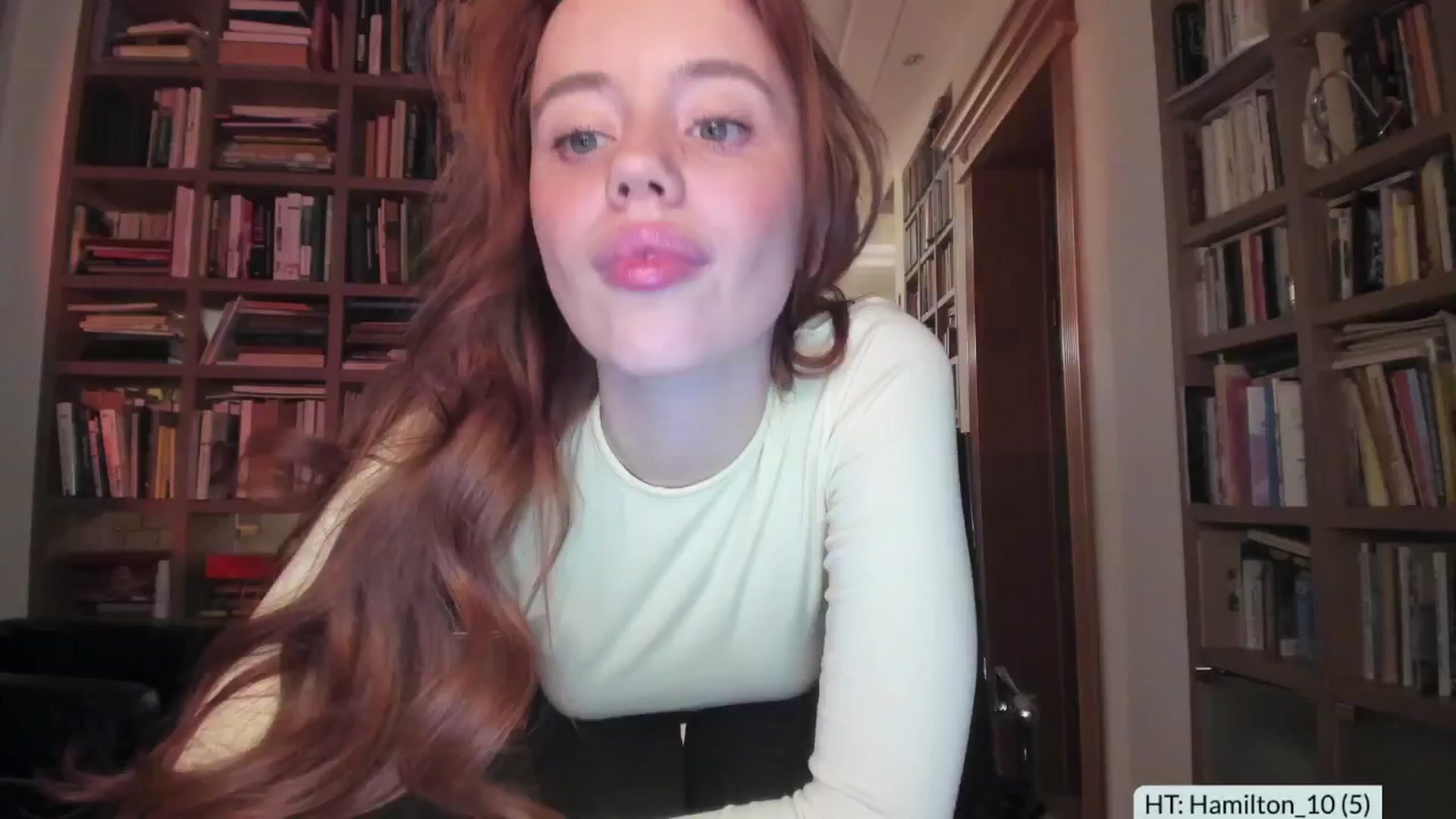 Gallery image thumbnail from Alena29's myfreecams stream on, 02/10/2026, 19:28 image 1 of 20