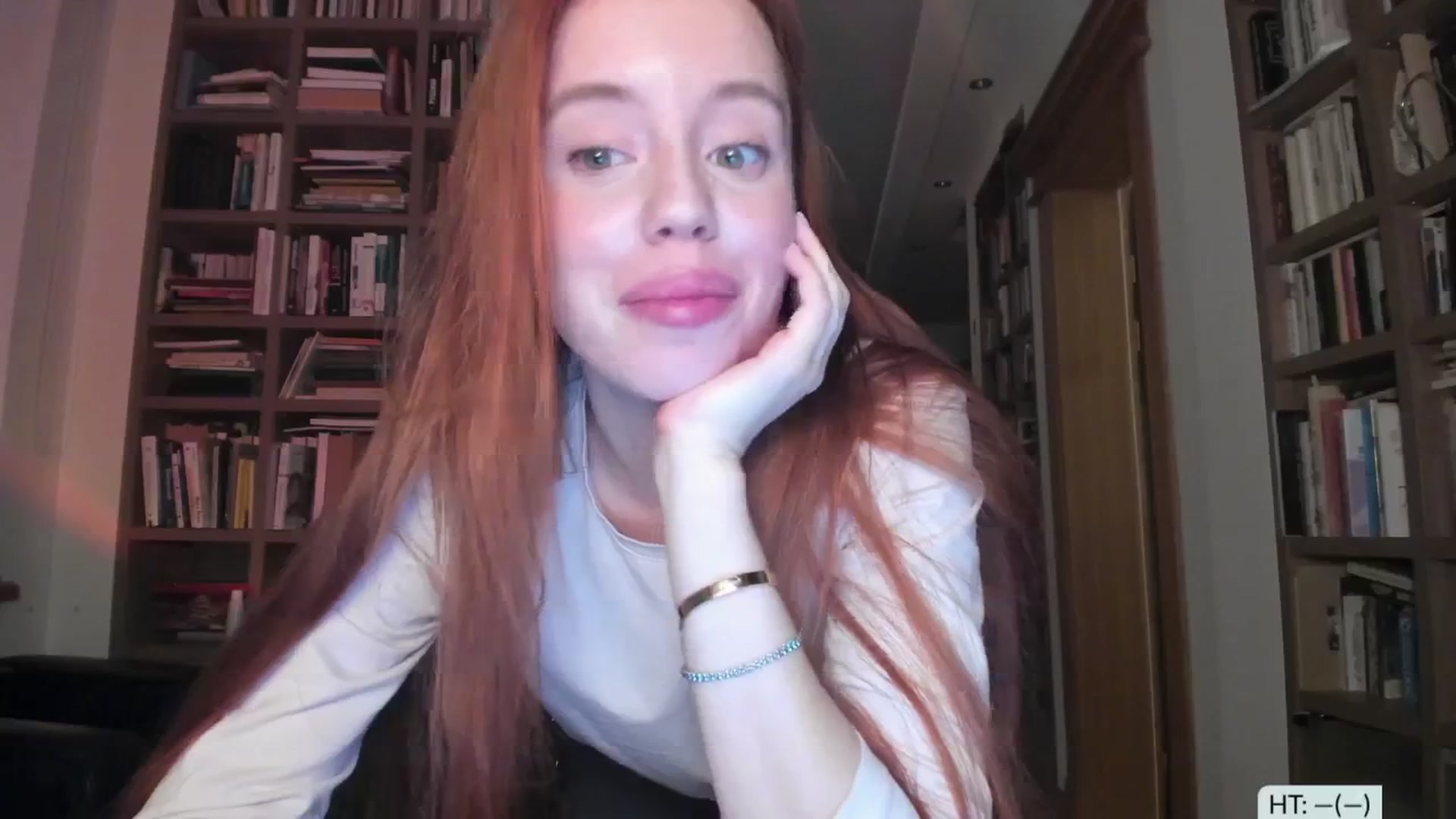 Gallery image thumbnail from Alena29's myfreecams stream on, 02/18/2026, 18:49 image 17 of 20
