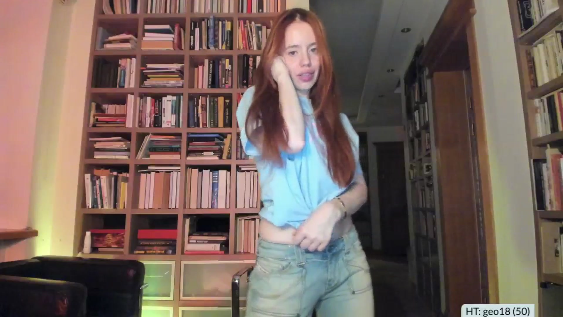 Gallery image thumbnail from Alena29's myfreecams stream on, 03/01/2026, 21:10 image 17 of 20