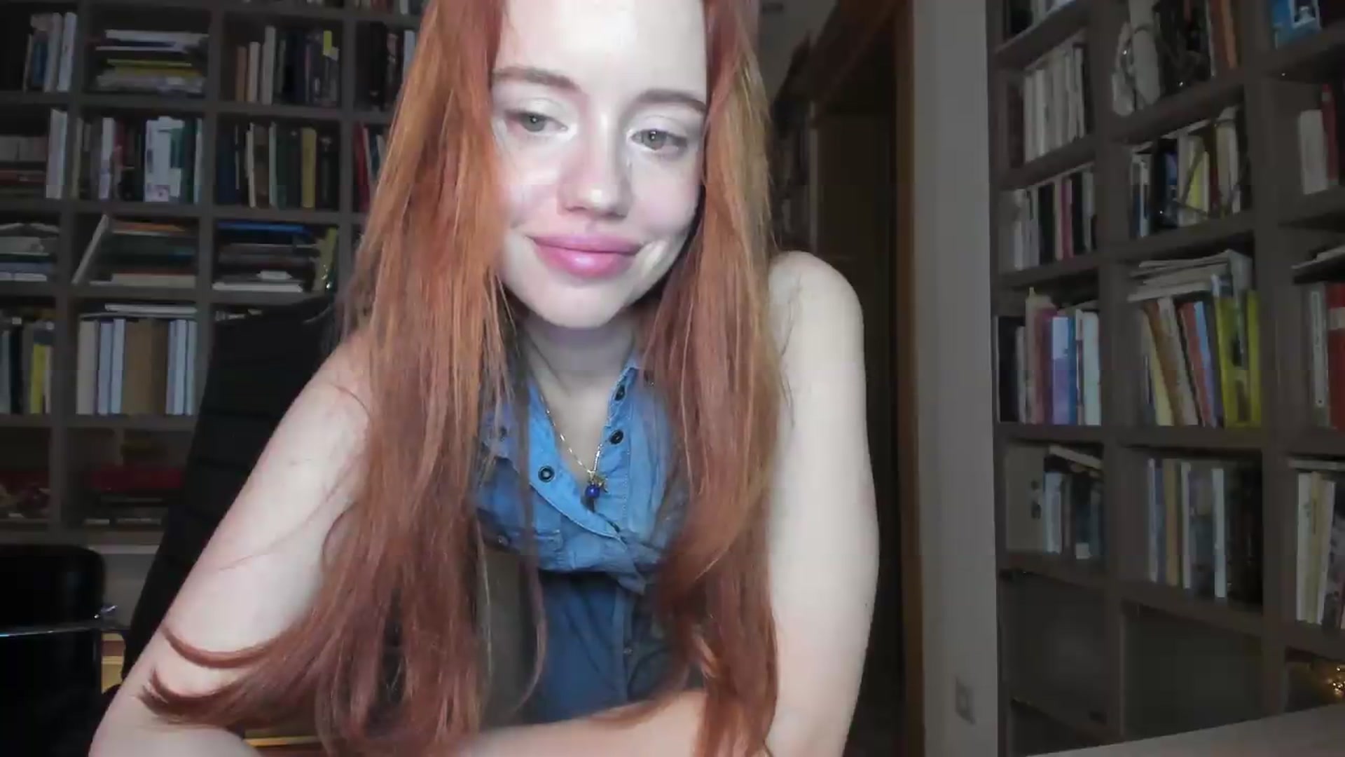 Gallery image thumbnail from Alena29's myfreecams stream on, 07/04/2026, 19:13 image 16 of 20