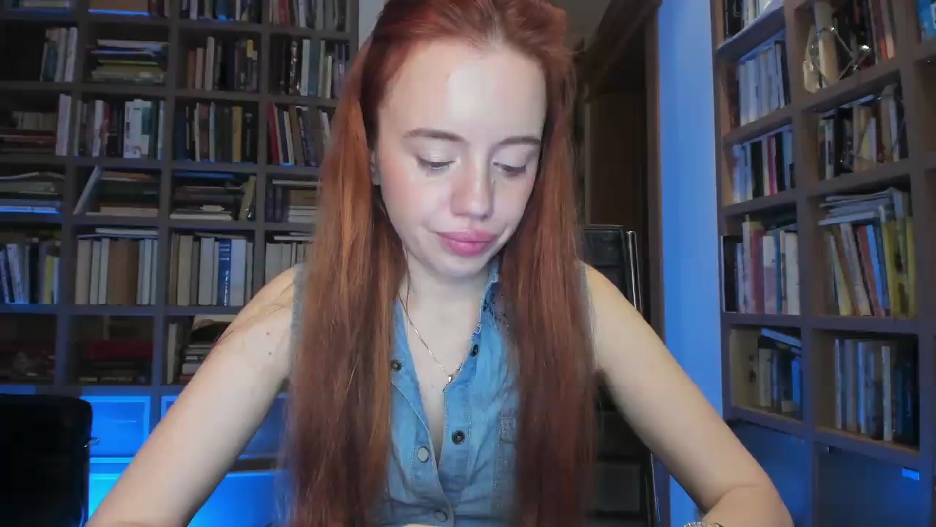 Gallery image thumbnail from Alena29's myfreecams stream on, 07/04/2026, 20:11 image 19 of 20