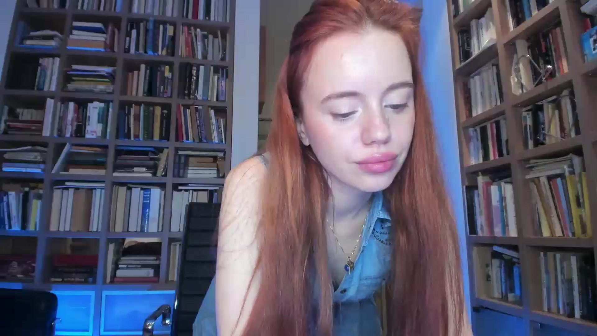 Gallery image thumbnail from Alena29's myfreecams stream on, 07/04/2026, 20:11 image 17 of 20