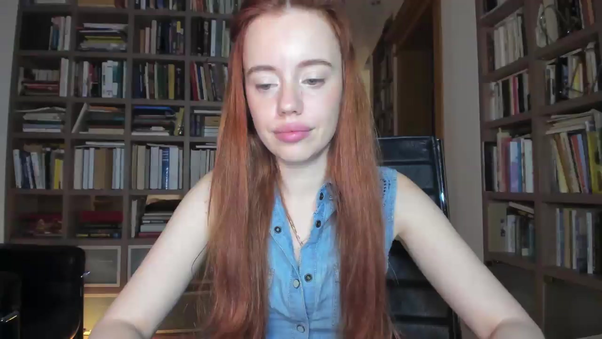 Gallery image thumbnail from Alena29's myfreecams stream on, 07/04/2026, 20:11 image 1 of 20