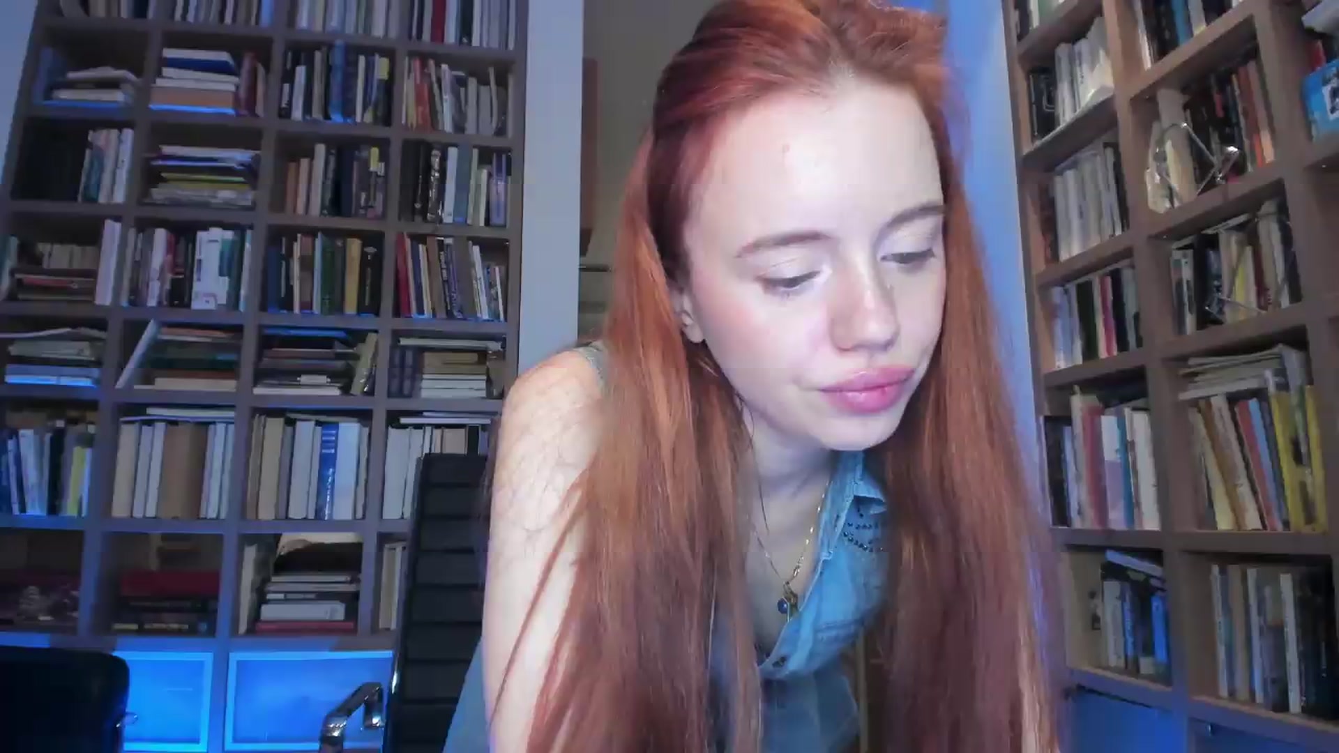 Gallery image thumbnail from Alena29's myfreecams stream on, 07/04/2026, 20:11 image 16 of 20