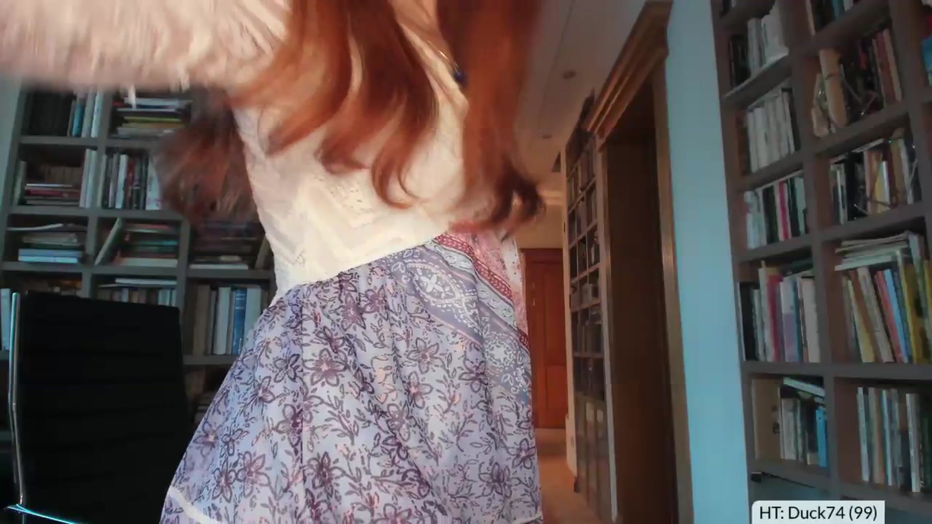 Gallery image thumbnail from Alena29's myfreecams stream on, 07/05/2026, 18:19 image 15 of 20